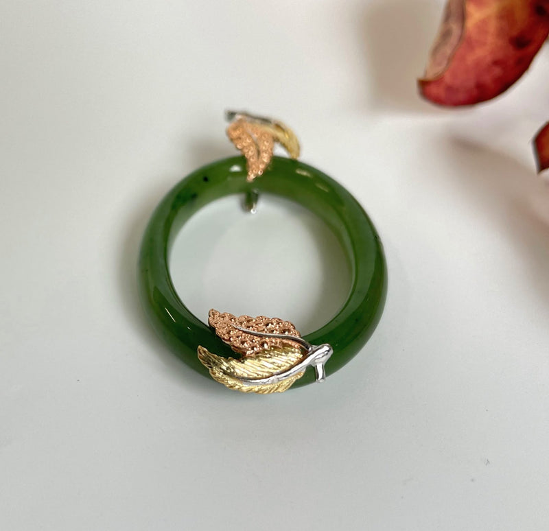 Oval Jade Pendant with Vermeil Leaves - 3