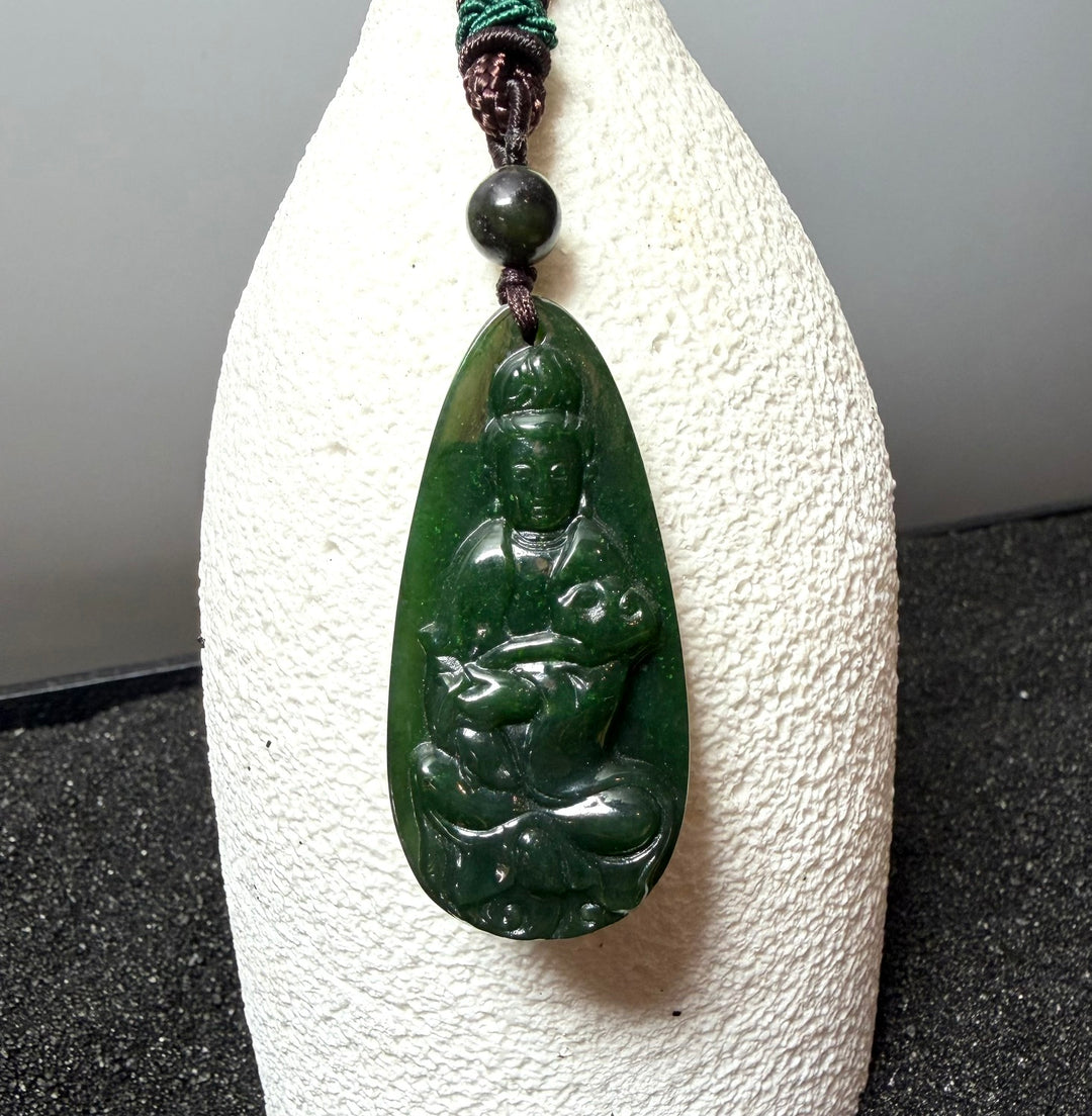 Piece of Jade 豪華版 Guanyin Pendant -gm18 – Jade Mine Canada