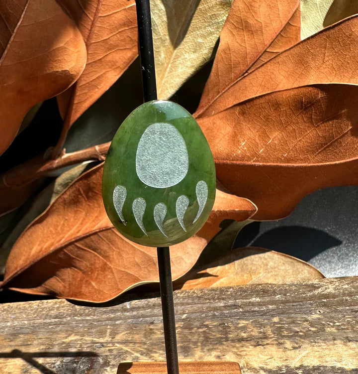 Jade Magnet - Bear Paw