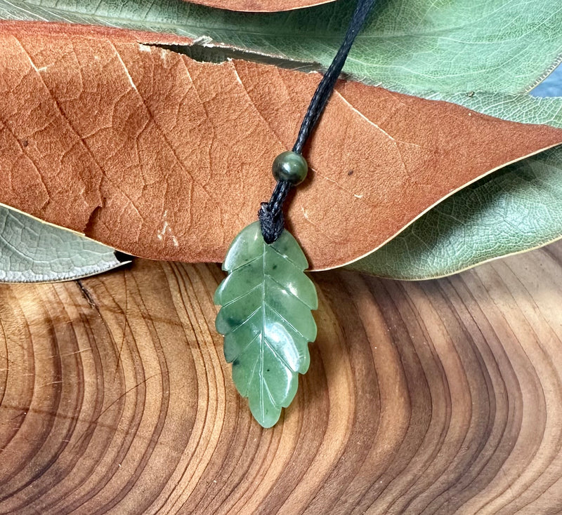 Leaf Pendant, 30mm