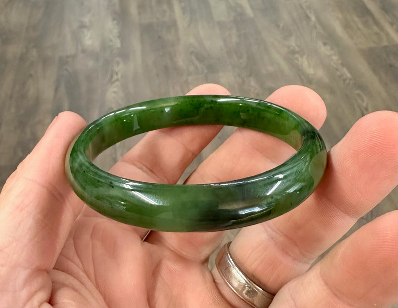 Canadian Jade Bangle, 60.5mm x 8.6mm