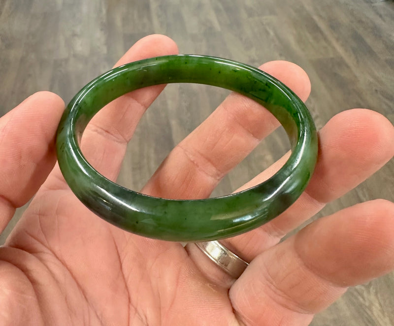 Canadian Jade Bangle, 60.5mm x 8.6mm