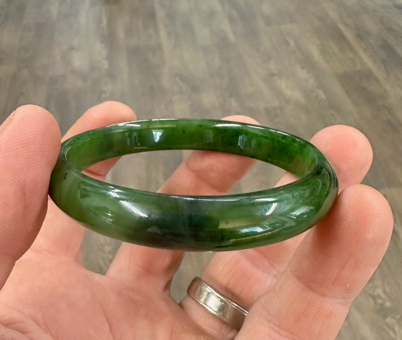 Canadian Jade Bangle, 60.5mm x 8.6mm