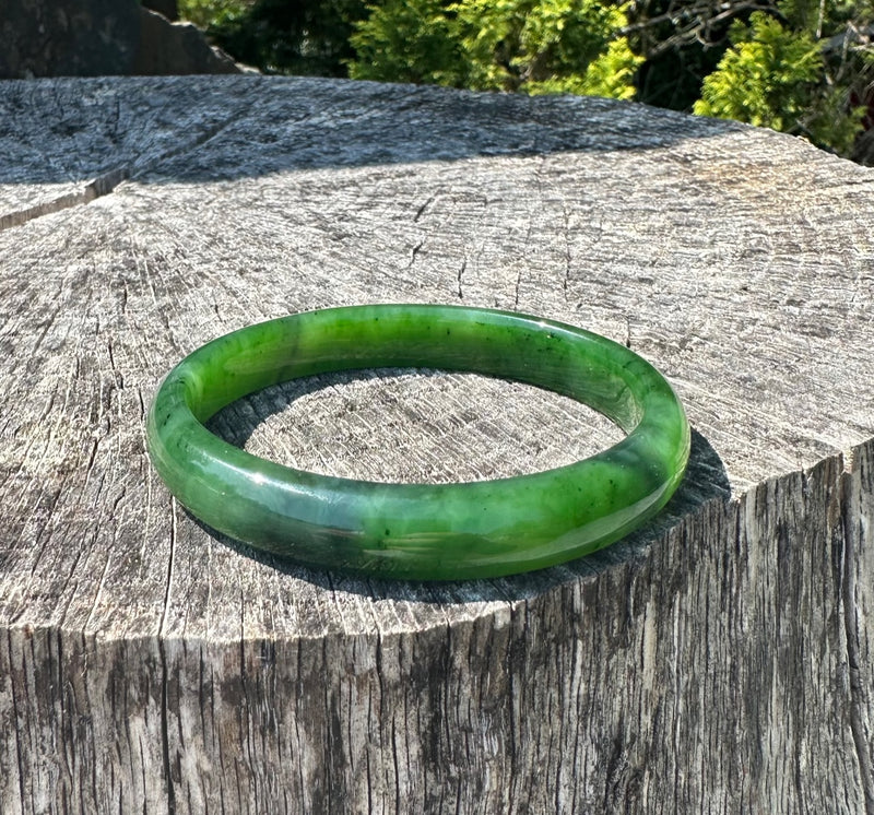 Canadian Jade Bangle, 60.5mm x 8.6mm