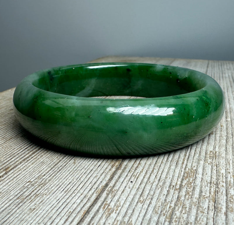 Green Canadian Jade Bangle, 64.5mm x 18mm