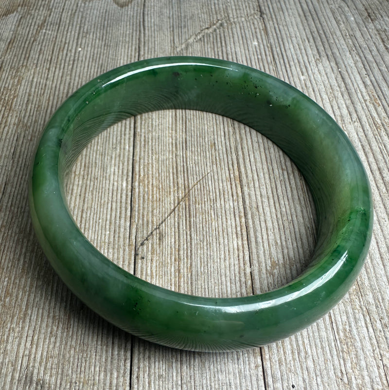 Green Canadian Jade Bangle, 64.5mm x 18mm