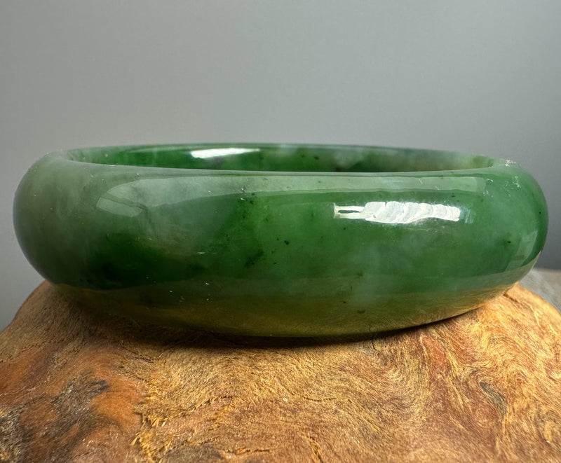 Green Canadian Jade Bangle, 64.5mm x 18mm