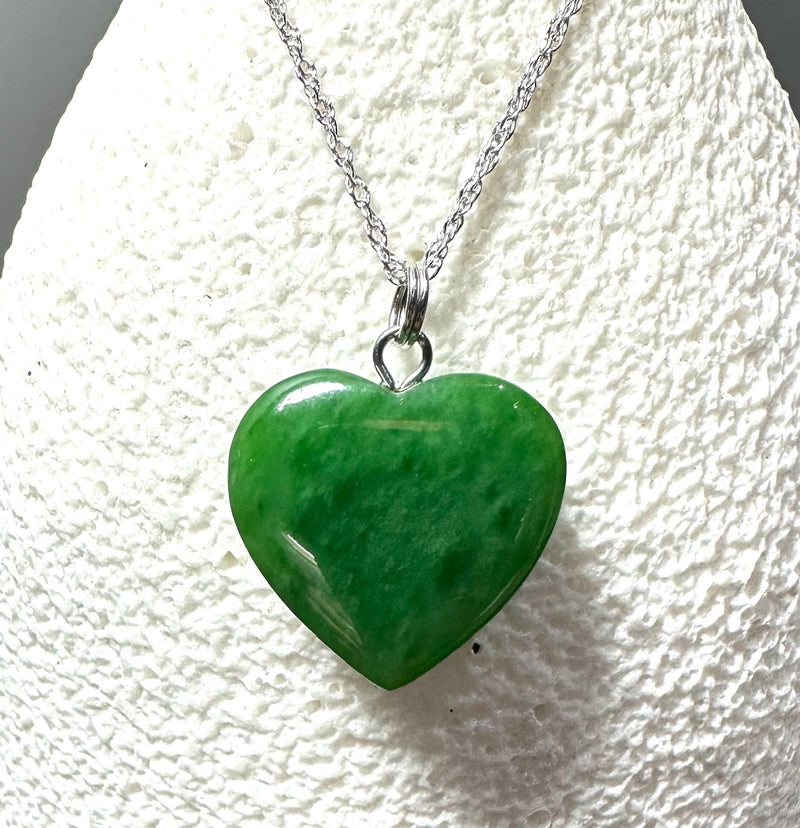20mm Siberian Jade Heart Pendant