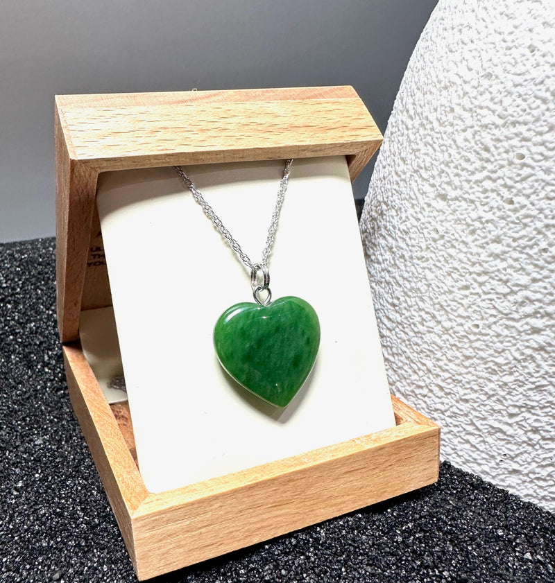 20mm Siberian Jade Heart Pendant