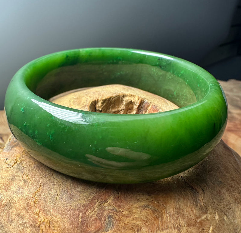 AA Medium Green Canadian Jade Bangle - 61.5 x 21mm