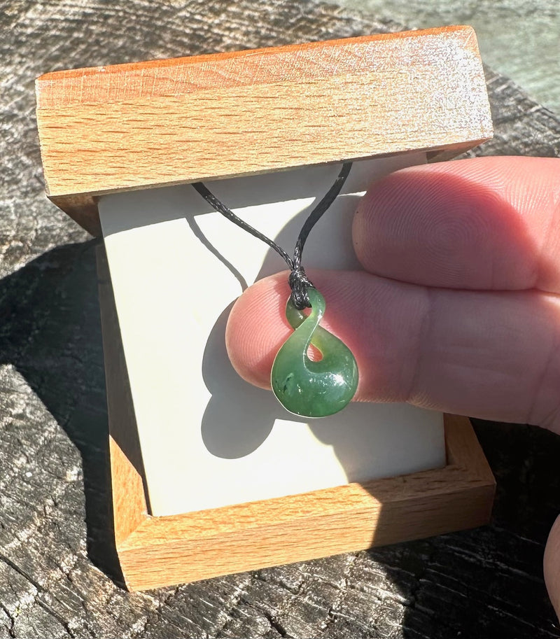 Jade Pendant Twist Small
