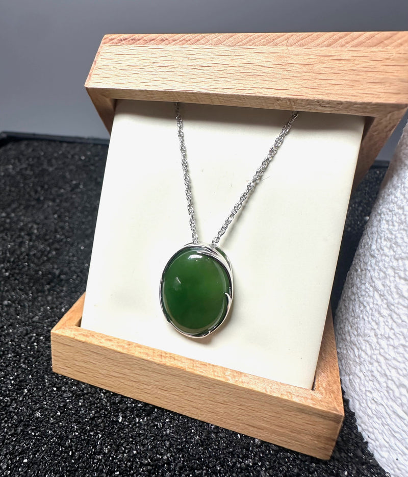 Oval Pendant, 5189