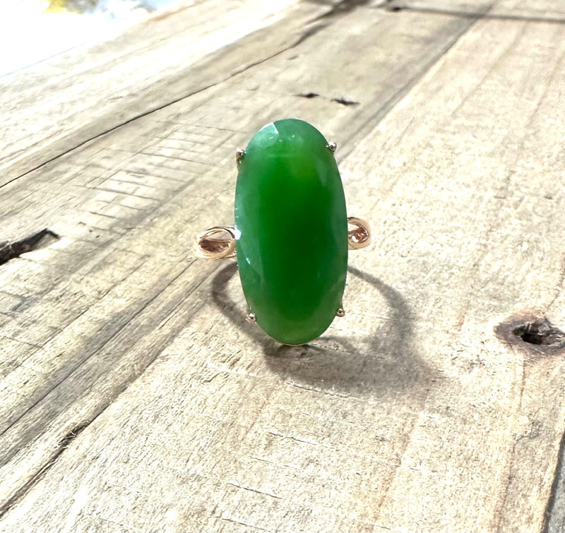 Faceted Siberian Jade Ring - 18k - size 7.5