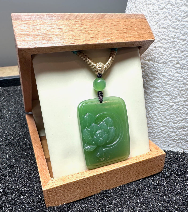 Siberian Jade Flower Pendant, 30mm