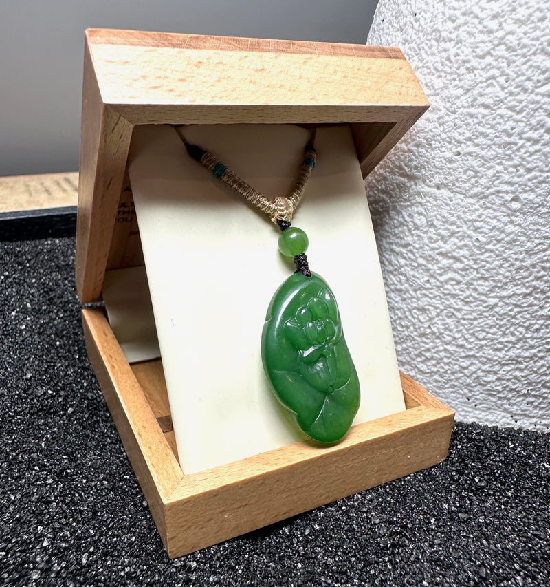 Siberian Jade Flower Pendant, 32mm