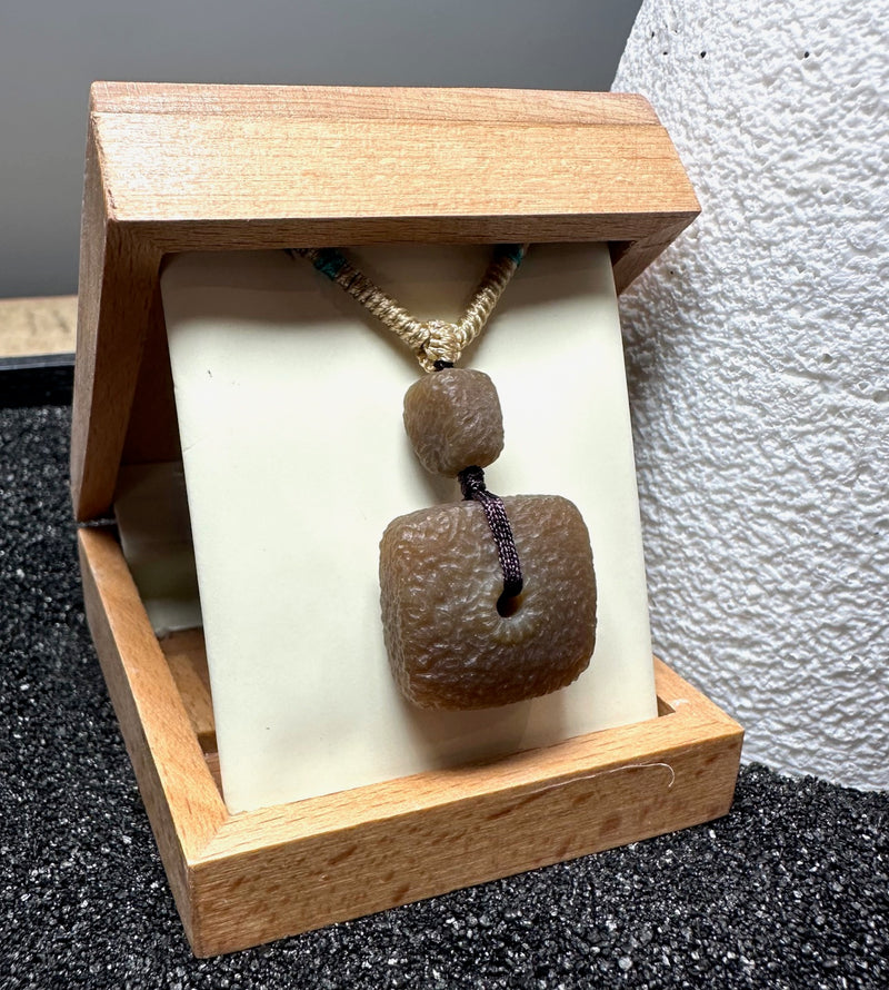 Honey Jade Texture Square Pi Pendant, 20mm