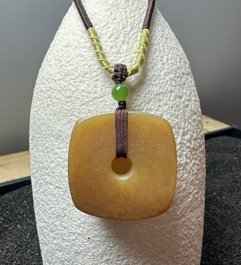 Honey Jade Texture Pi Pendant, 34mm