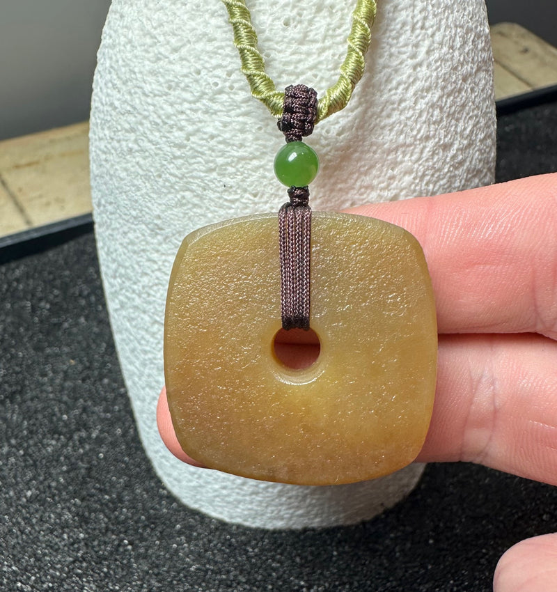 Honey Jade Texture Pi Pendant, 34mm