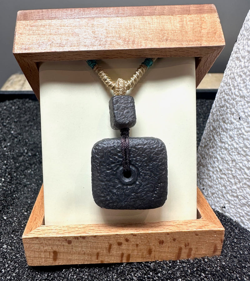 Purple Hue Texture Pi Pendant, 31mm