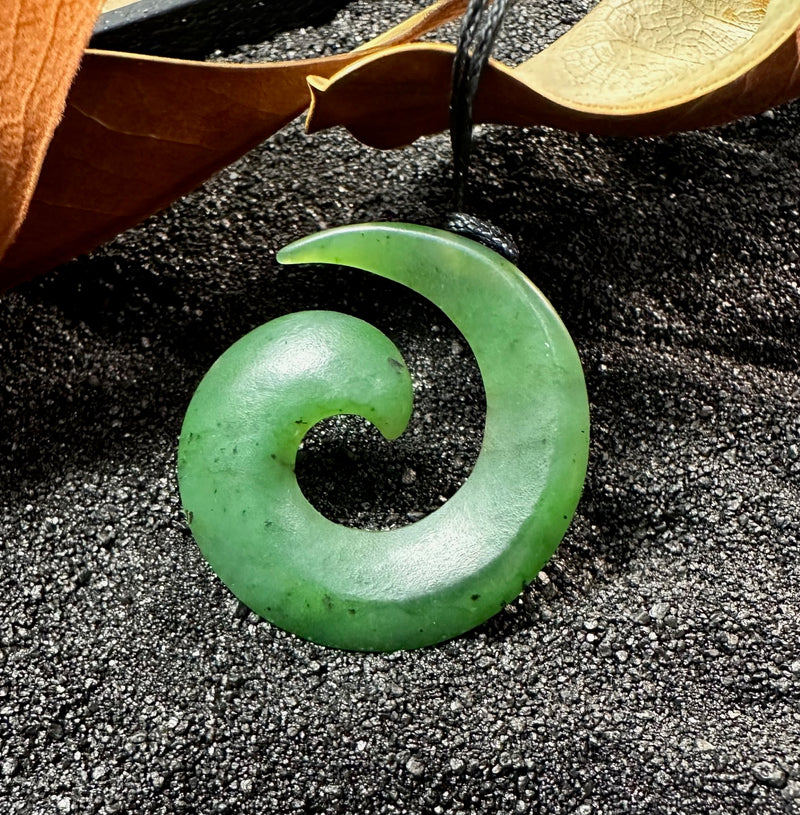 Koru Pendant - 0557w