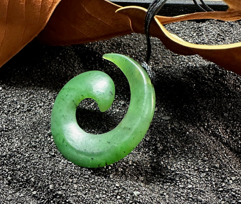 Koru Pendant - 0557w
