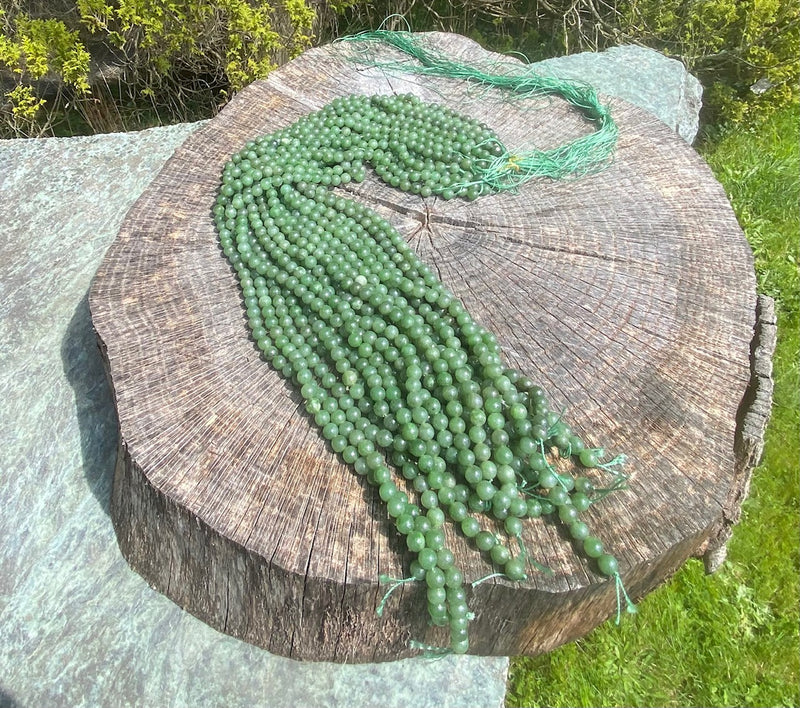 Unstrung - 8mm Carving Grade 19.5" Strand