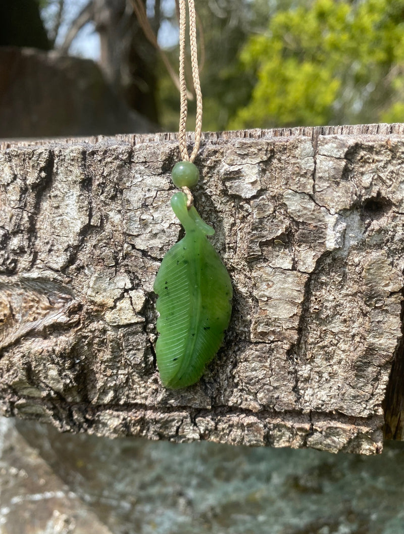 Pendant, Feather