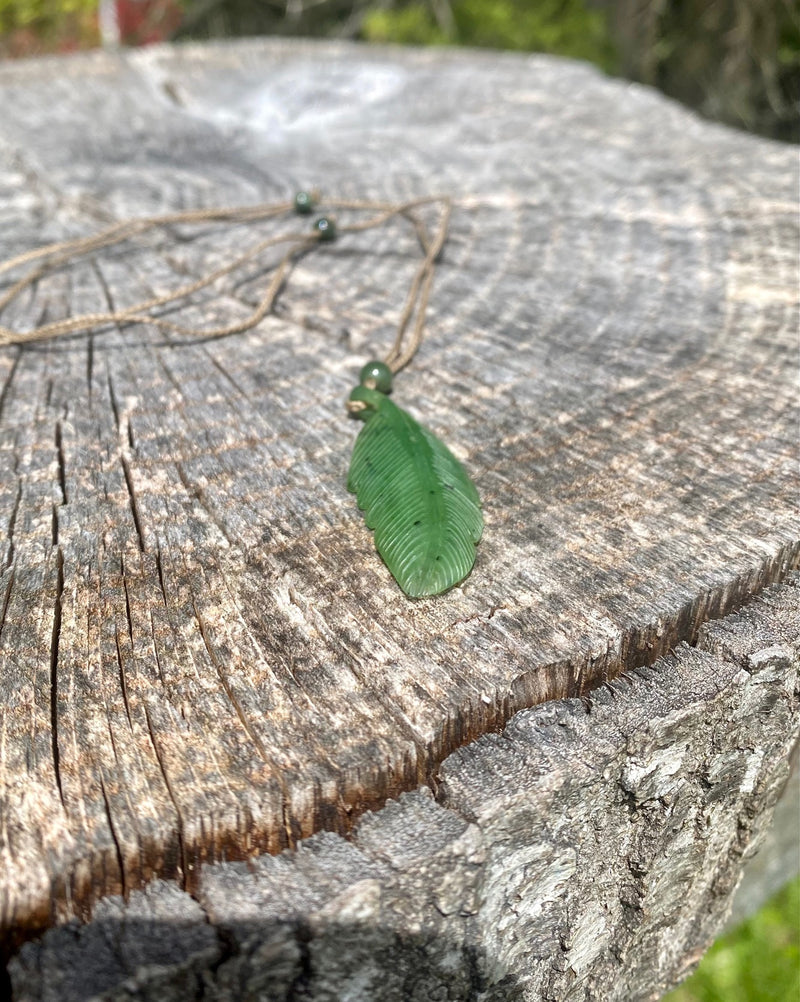Pendant, Feather