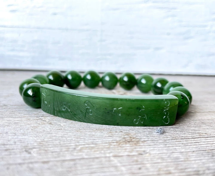 Beautiful jade bracelet on sale