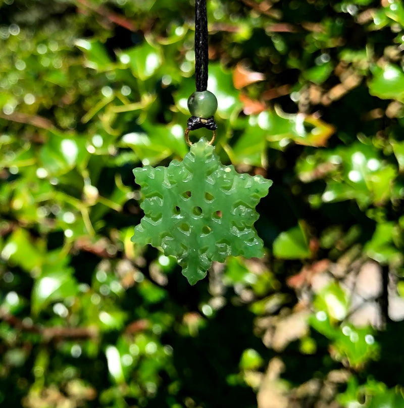 Jade Snowflake Pendant, 25mm