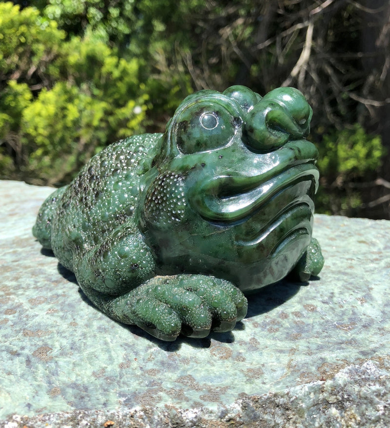 Money Toad Carving - 5.75"