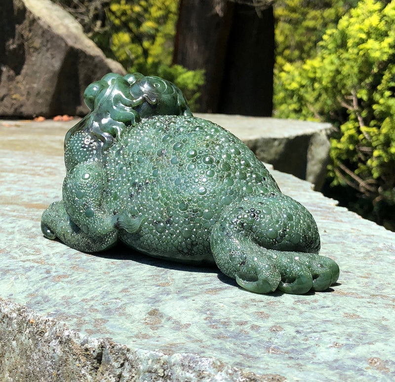 Money Toad Carving - 5.75"
