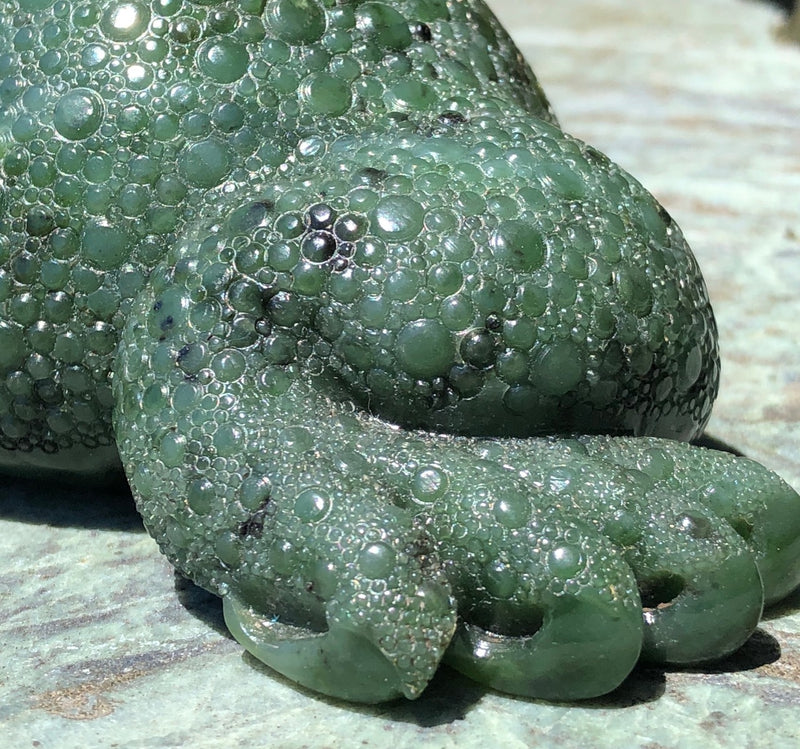Money Toad Carving - 5.75"