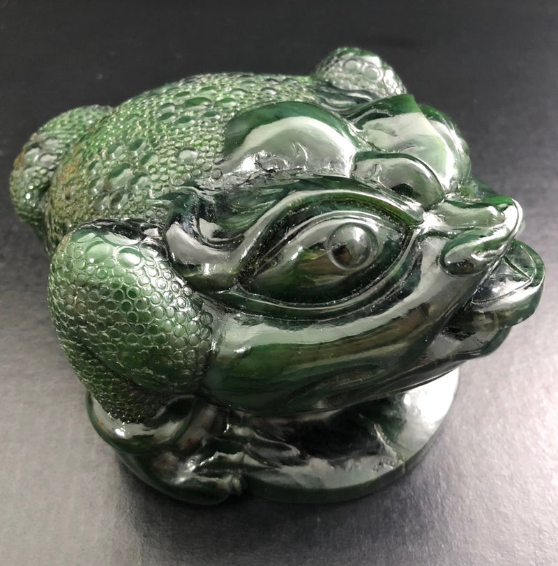 Money Toad Carving - 5.75"