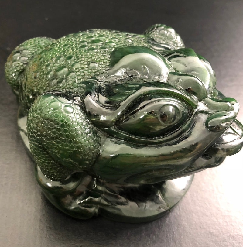 Money Toad Carving - 5.75"